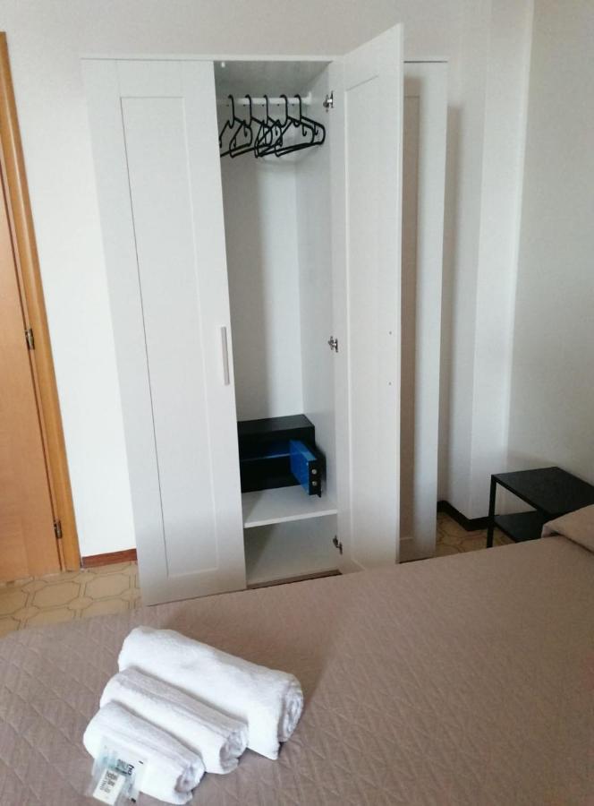 Hotel Magriv リミニ エクステリア 写真