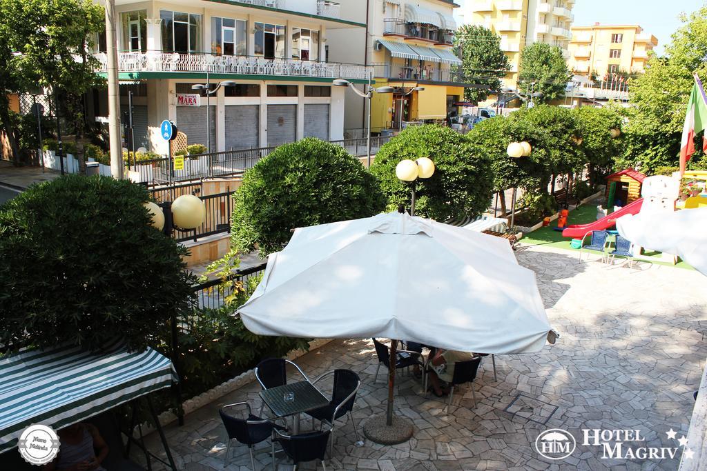 Hotel Magriv リミニ エクステリア 写真