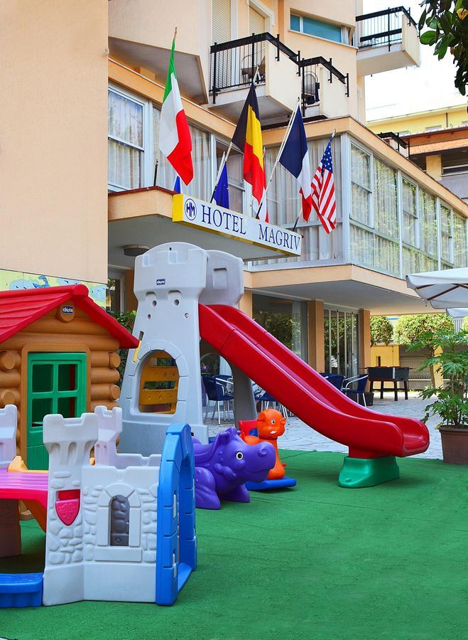 Hotel Magriv リミニ エクステリア 写真